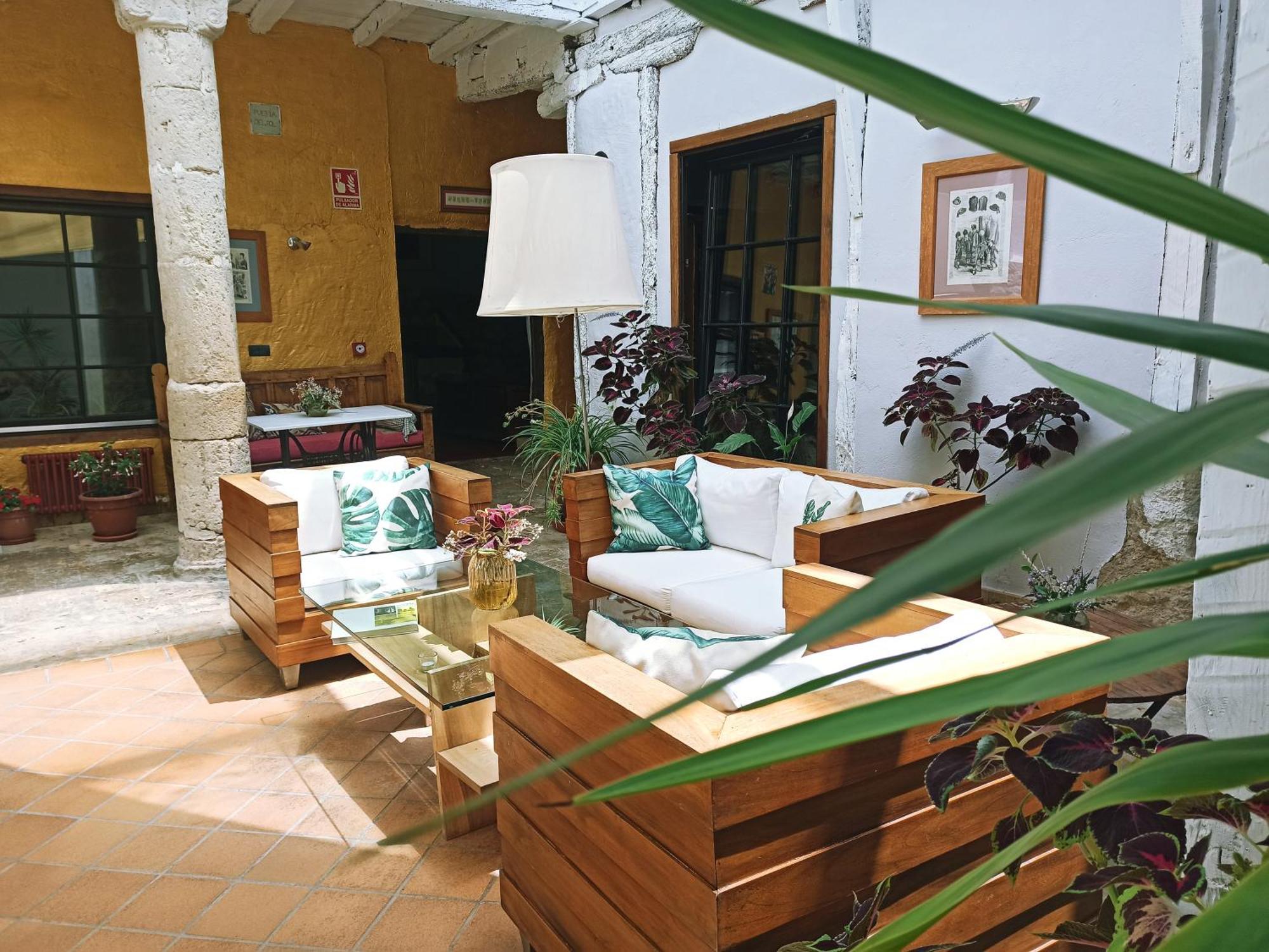 Hotel Casa Del Abad Ampudia Exterior foto